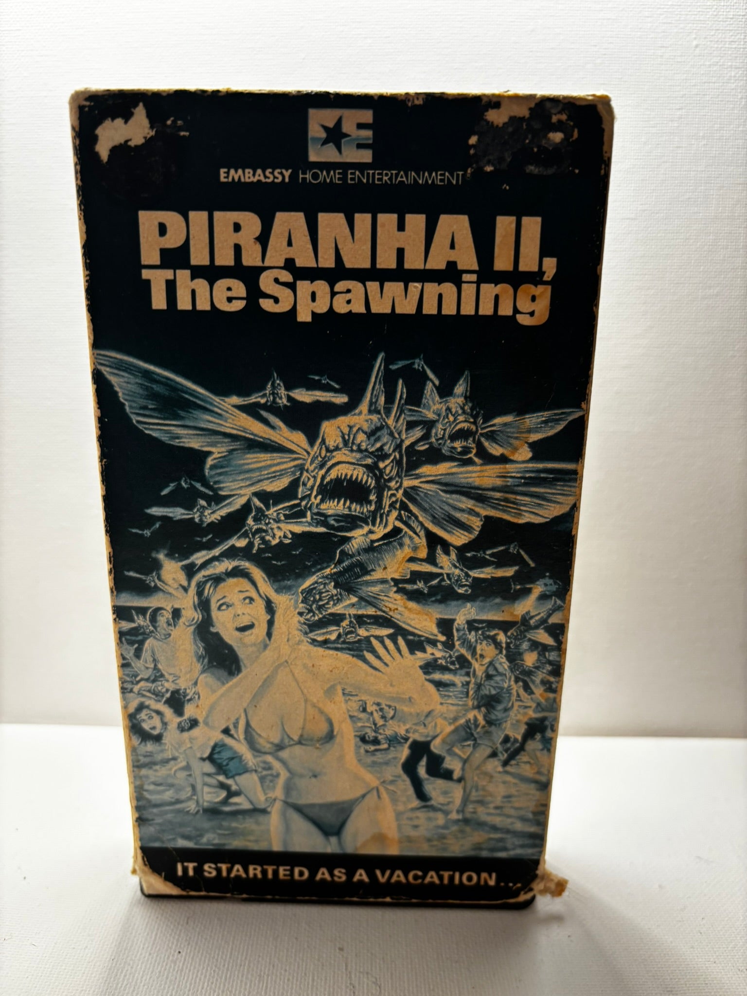 Piranha II: The Spawning (VHS)